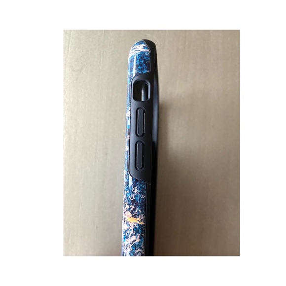 Dual-Layer Tough iPhone Case 11 Pro, Mystic River - Picture 8 of 9